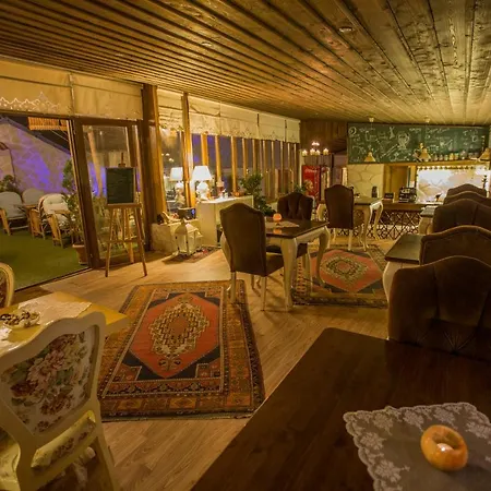 Sakli Cappadocia Hotel&restaurant 게스트하우스 우치사르