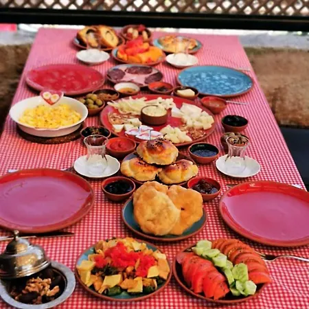 Sakli Cappadocia Hotel&restaurant Gasthof Uchisar